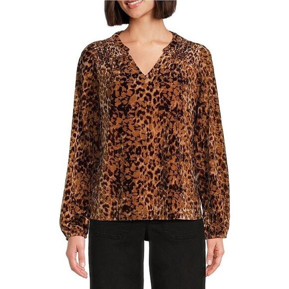 Nurture by Westbound Animal Printed Long Sleeve Smocked Velour Top Size 2X NWT - Picture 1 of 4